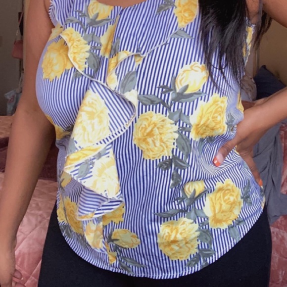 SOLD❗️Navy Blue & Yellow Blouse💛💙 - Picture 2 of 5